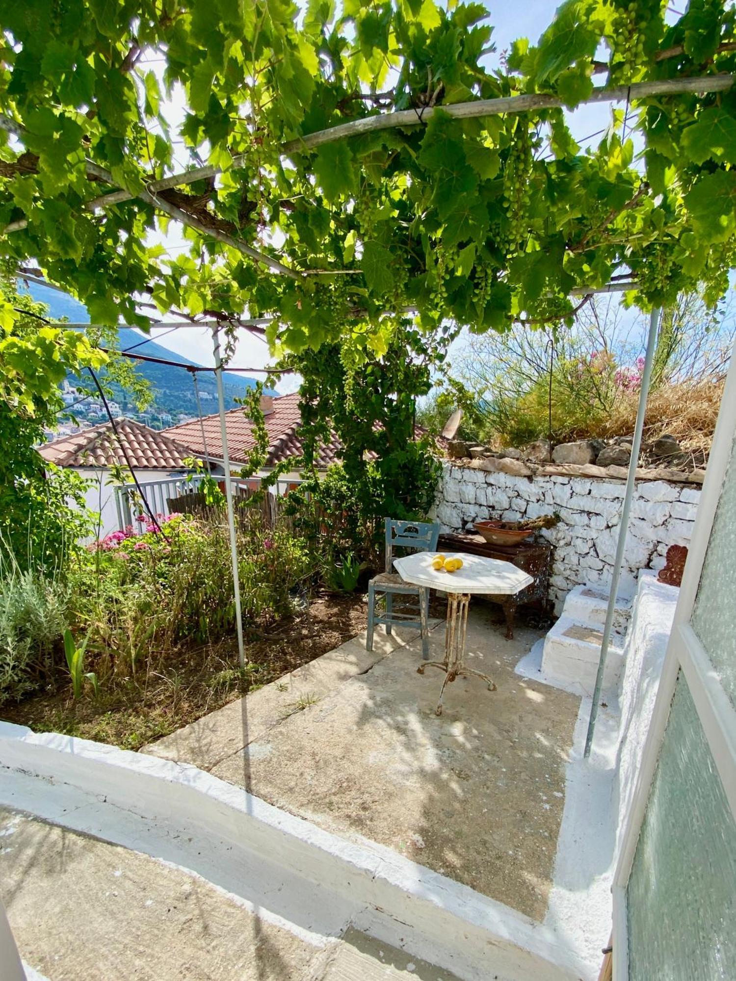 Stylish Vathy Studio With Sea View Exterior photo